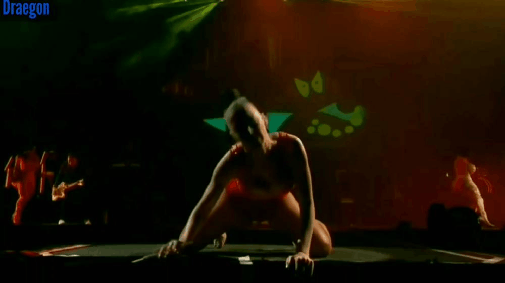 Katy Perra GIFS tetas y culazo