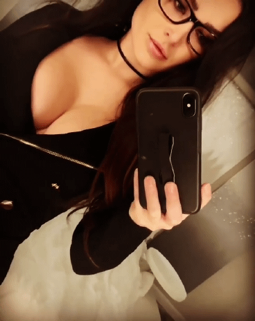 La Diosa Niece Waidhofer