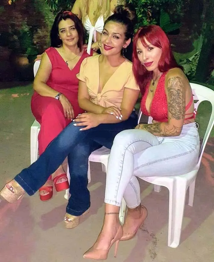 Mexicana tetona y tatuada. Soft