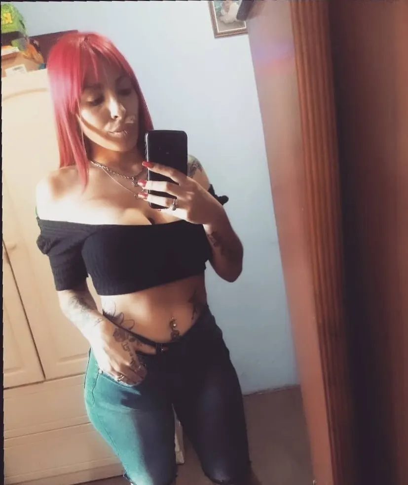 Mexicana tetona y tatuada. Soft