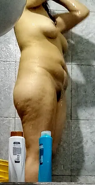 espiando a mi cuñadita