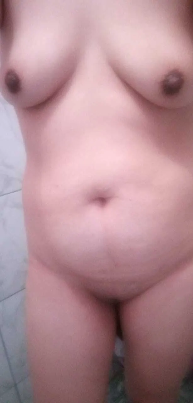 ¿Quién me enjabona las tetas...?