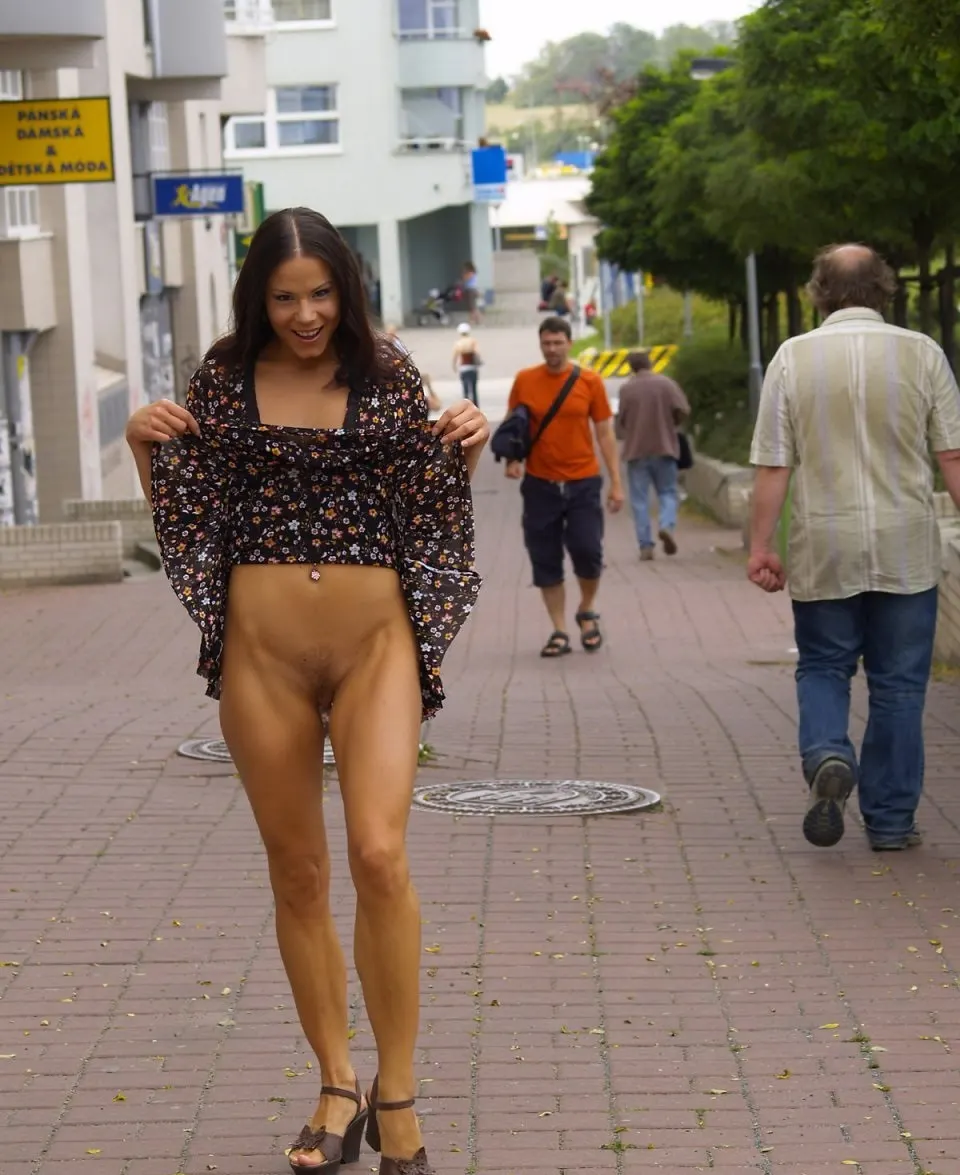 Desnudas en Publico - Flashing 33