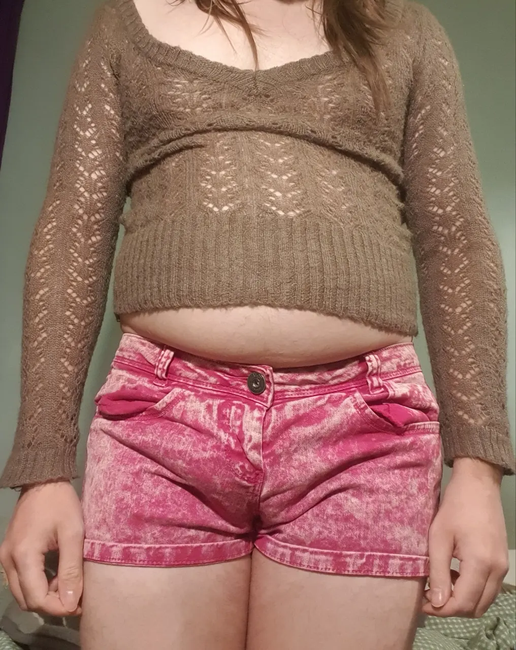 Sisyy in short shorts