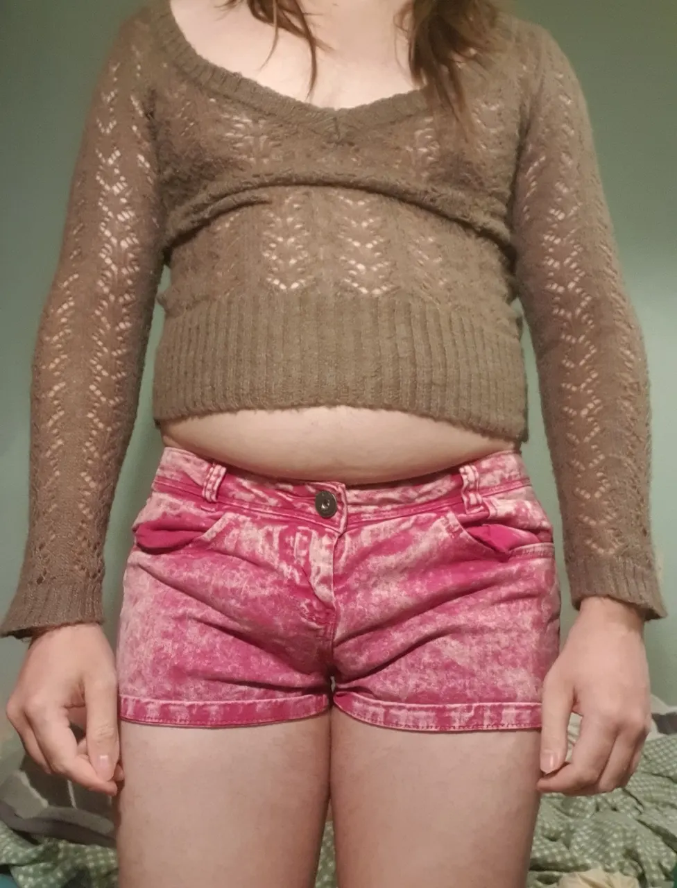 Sisyy in short shorts