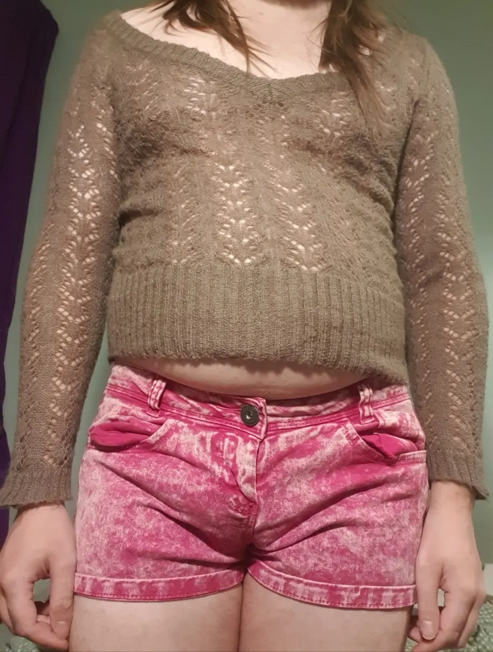 Sisyy in short shorts