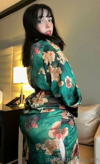 💖Carita linda con unas curvas tremendas e irresistibles!!