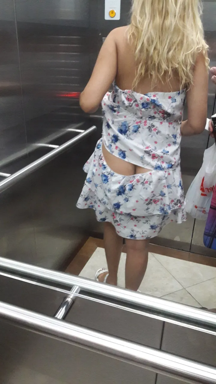 Camila Hotwife Puta Tetona de areolas Grandes