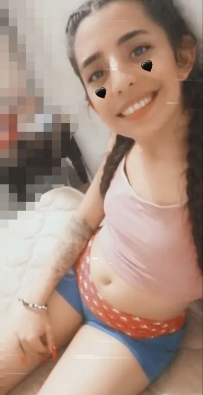 Carita de inocente pero bien putita caliente