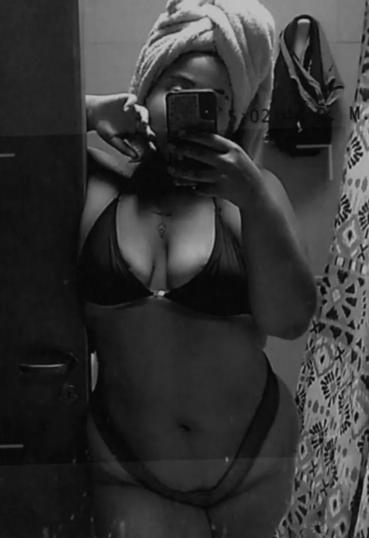 Pendeja de mendoza cojida por negro