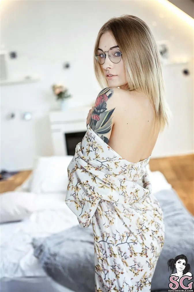 Sashabrink Suicide, Underneath it all