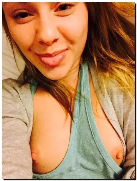 Mi prima cachonda de 19