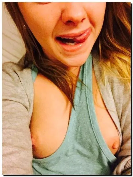 Mi prima cachonda de 19