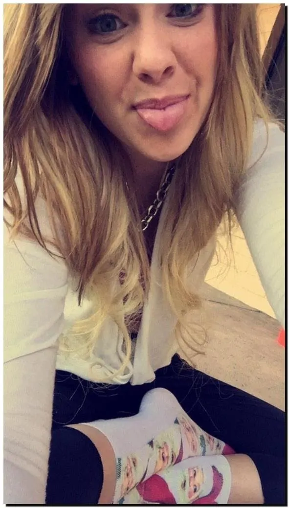 Mi prima cachonda de 19