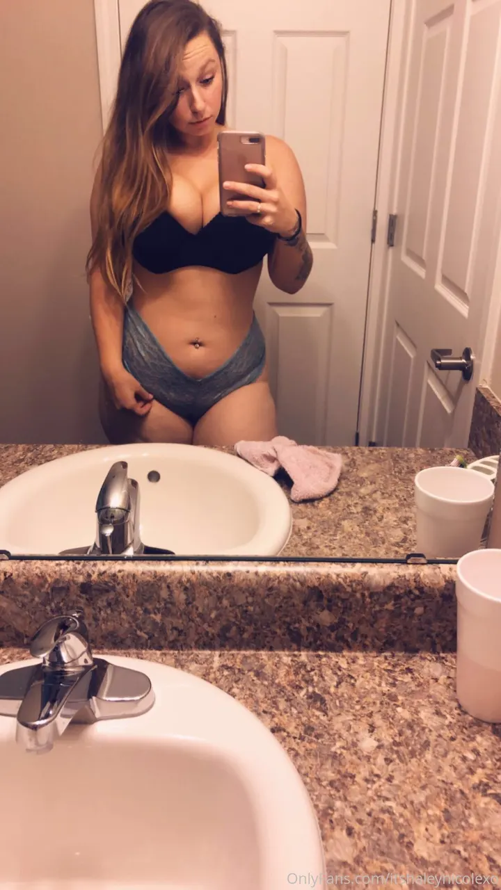 tetas infernales ( tetona )