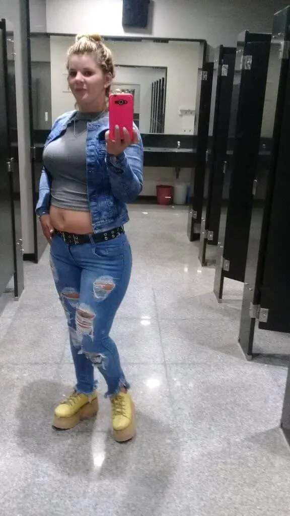 Sara Una Típica Mujer Del Conurbano...Terrible Argenta Soft