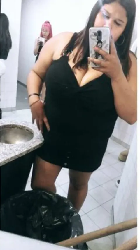 Rosarina gordita y Tetona