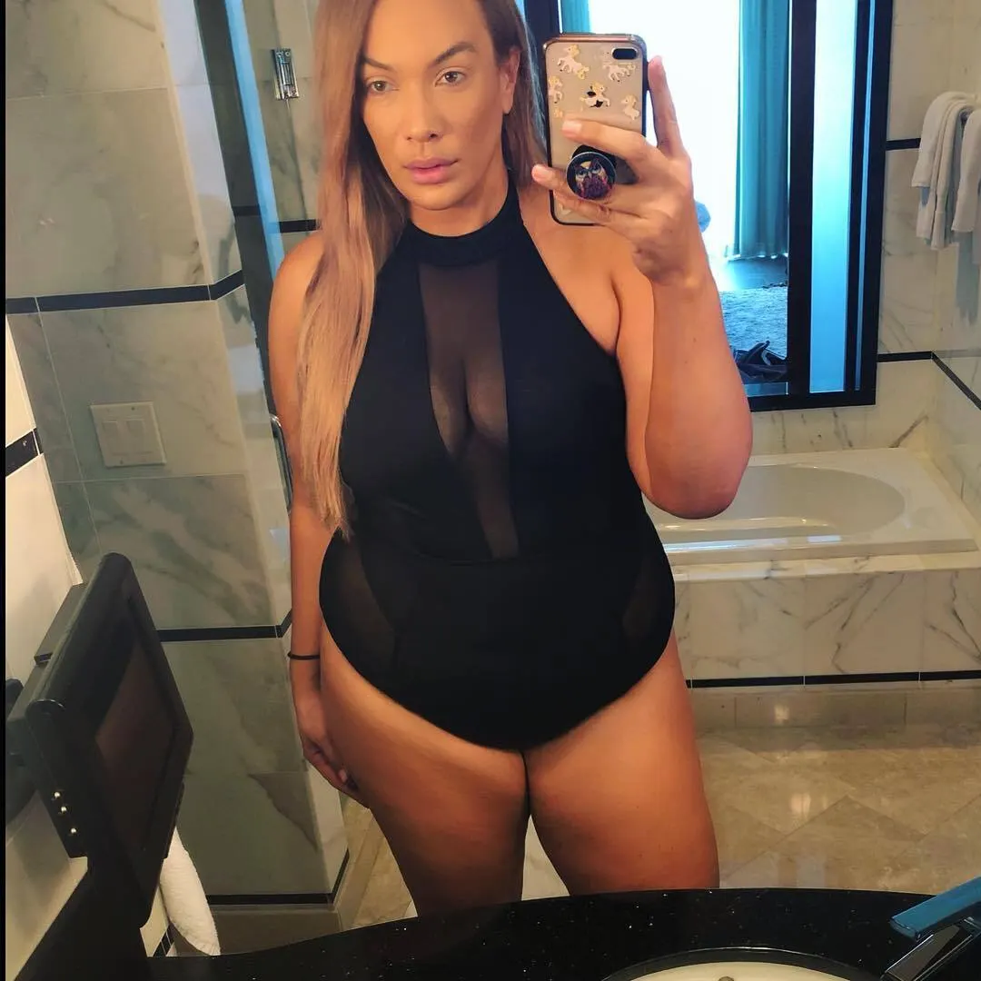 WWsEx: Nia Jax gordiputibuena