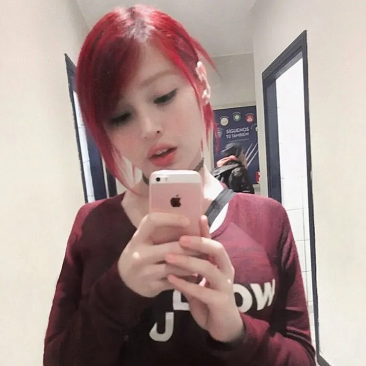 Muy hermosa y provocadora