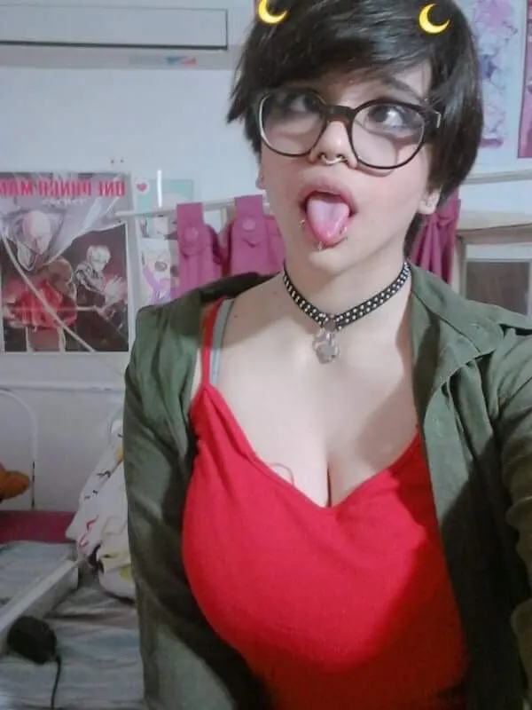 A ella le sobra teta