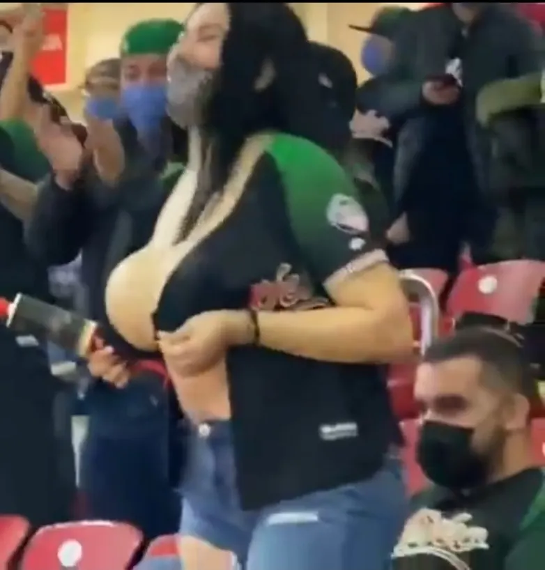 Tetona de la serie del caribe,la recuerdan mostrando todo