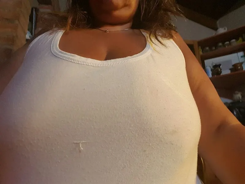 Madura muy Puta, Altas Tetas! Data?