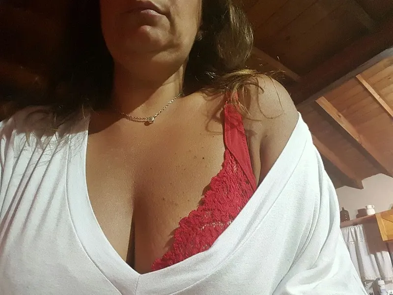 Madura muy Puta, Altas Tetas! Data?