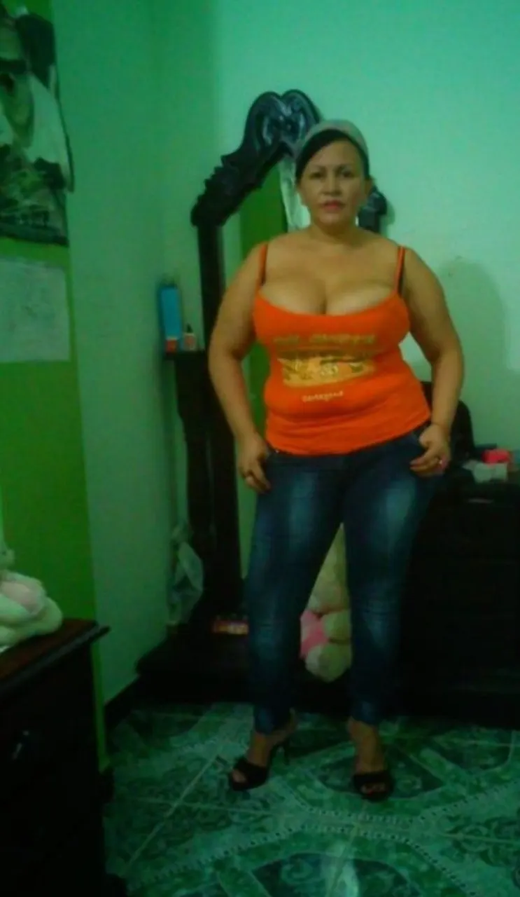Madrina Muy Tetona y Madurita