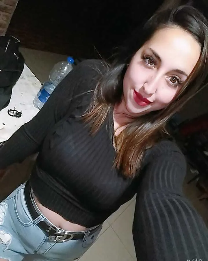 Hermosa Oficial de la Bonaerense