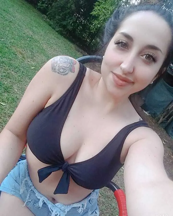Hermosa Oficial de la Bonaerense