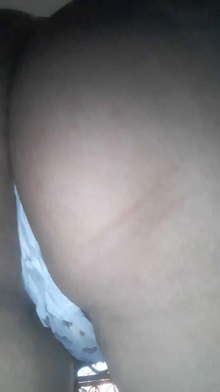 Moni cuidadora, terrible putita