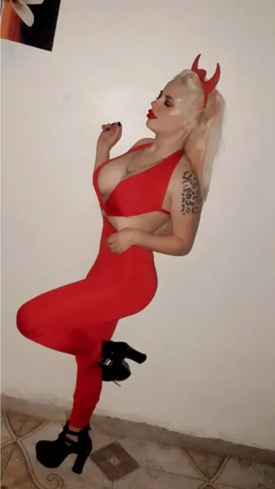 Bailarina , Modelo Y Promotora