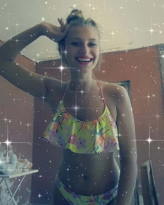 Que putita que sos karli, hermoso cuerpo tenes puta