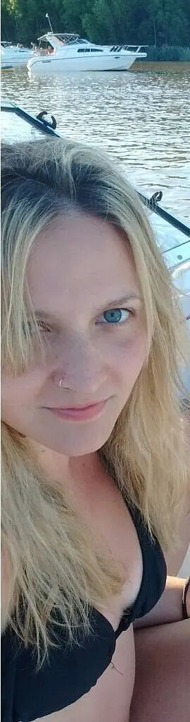 ¿que te parece esta rubia?