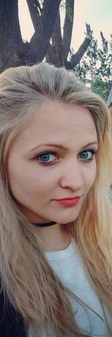 ¿que te parece esta rubia?