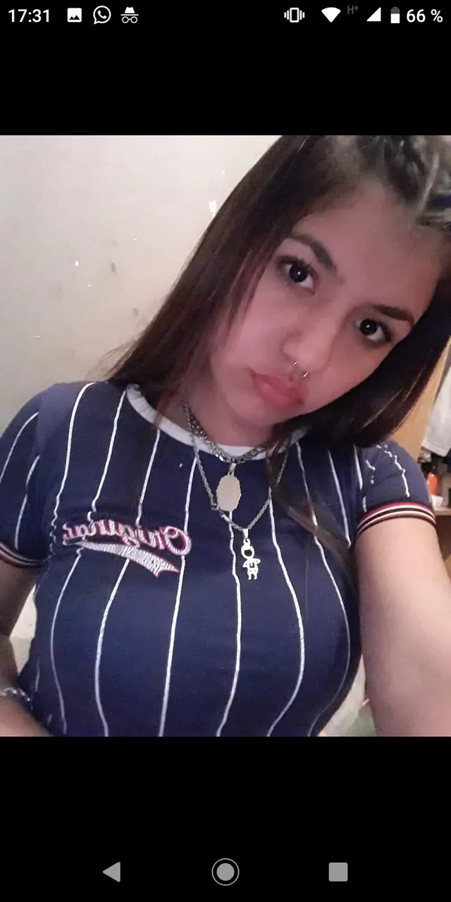 Mamá luchona bastante putita!!!