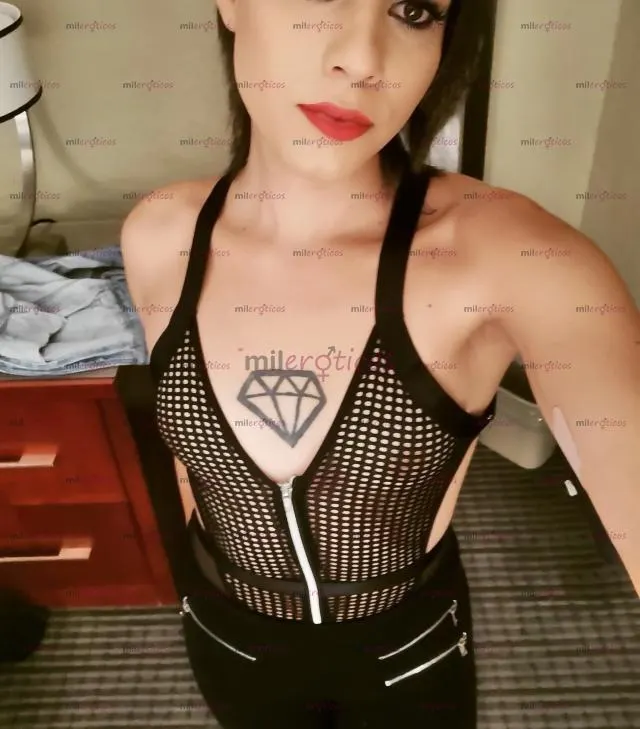 Putita sumisa trans