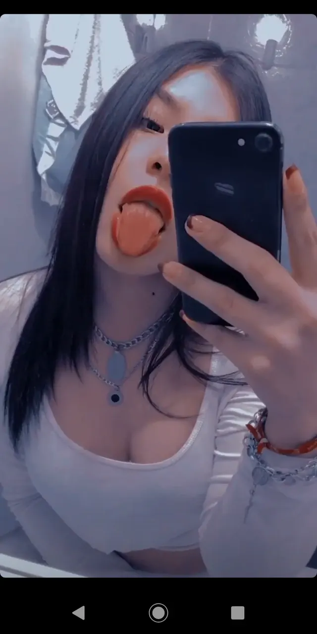 Un poco más de esta ricura🤤😈mami bastante putita🤤