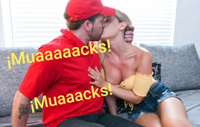 Fotonovela porno: "Un delivery para mi mujer" (#1)