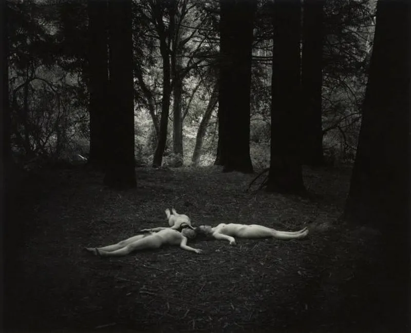 Britanny Markert - Oscura fotografía analógica