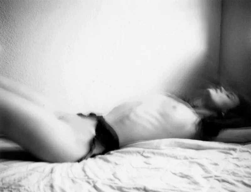 Britanny Markert - Oscura fotografía analógica