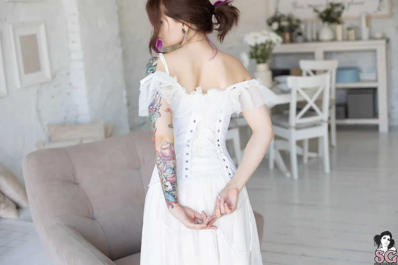 awondrr White Wedding