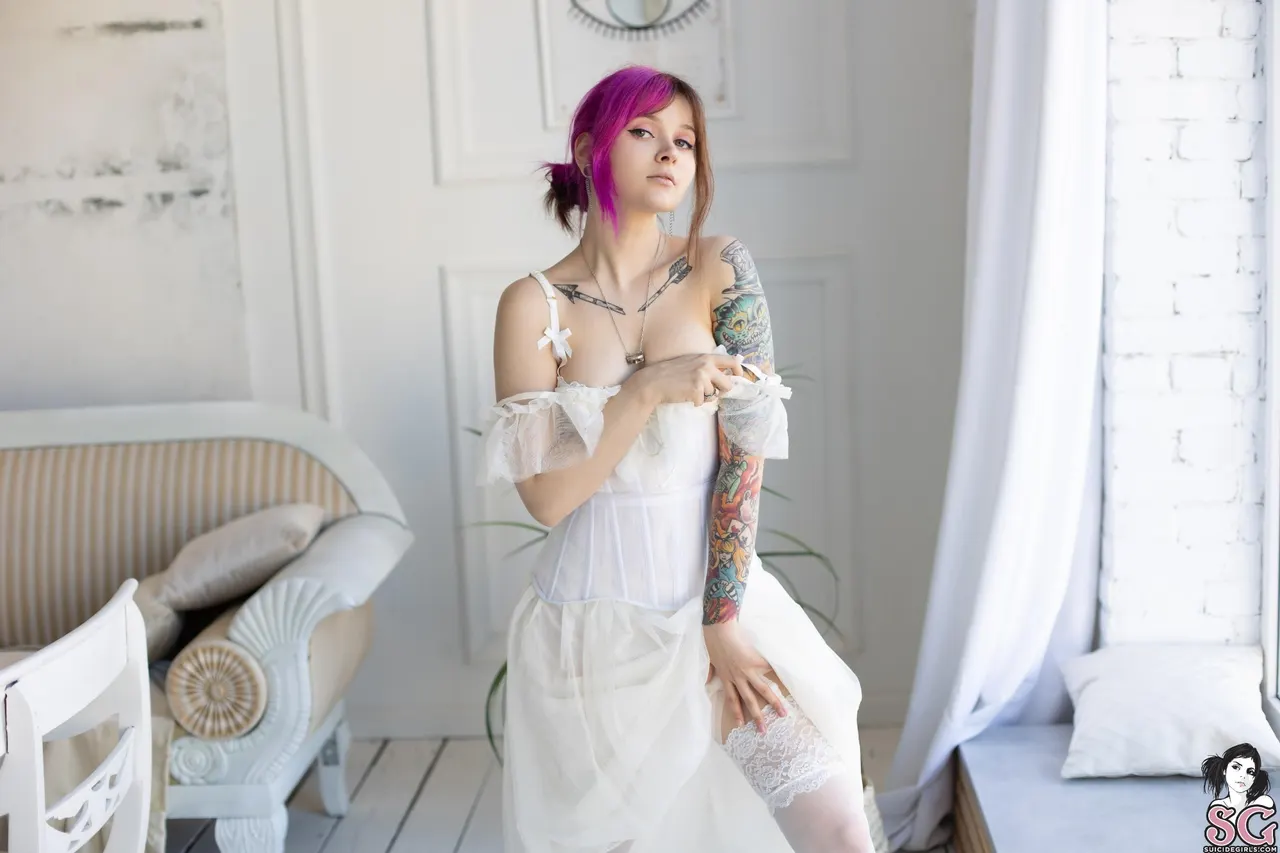 awondrr White Wedding