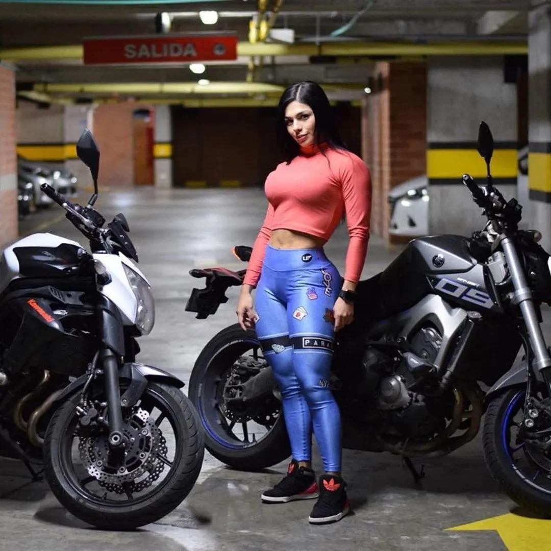 Motos y mujeres que más