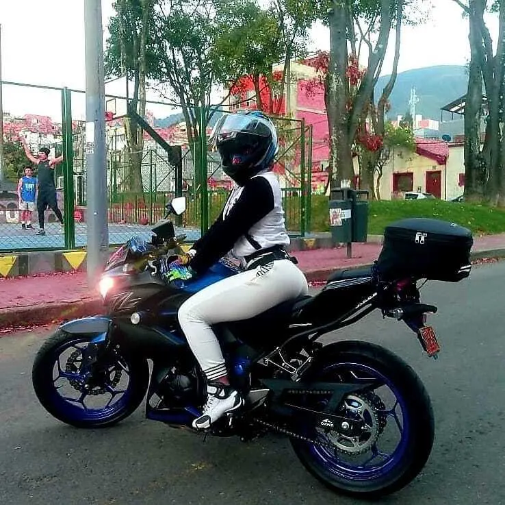 Motos y mujeres que más