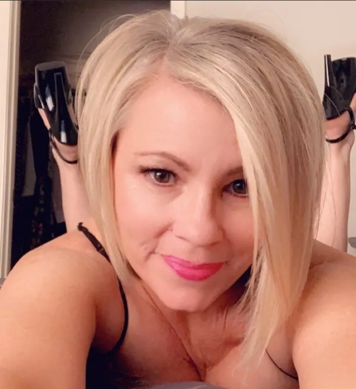 Milf Rubia Sexxxy