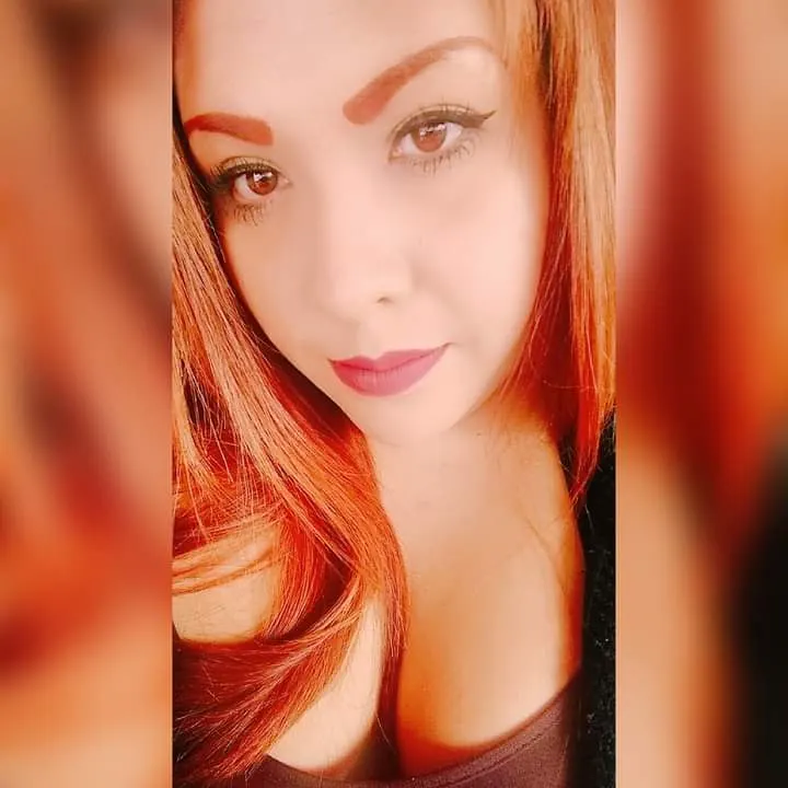 Ayuda me gusta y quiero coger a mi tía 🤔😏