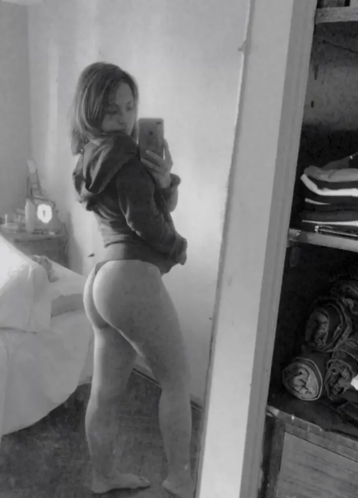 Que Linda Mina😍🤤