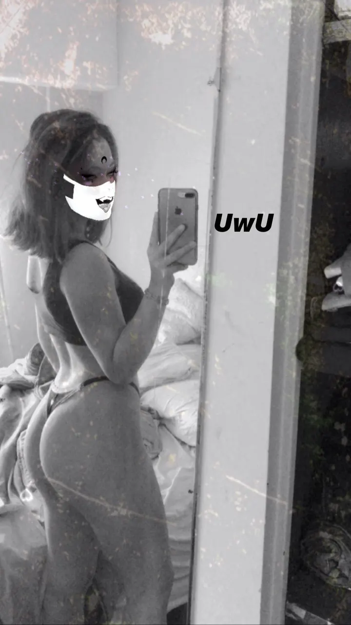 Que Linda Mina😍🤤