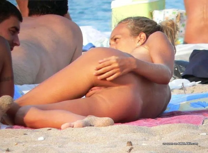 Ellas en la playa